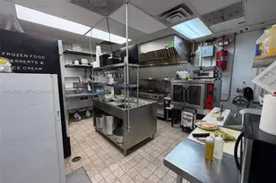 Restaurant Space NW For Lease, Miami, FL 33122 - Photo 1