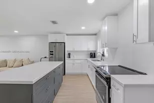 329 W 18th St, Hialeah, FL 33010 - Photo 17