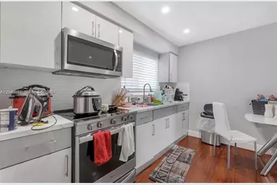 329 W 18th St, Hialeah, FL 33010 - Photo 11