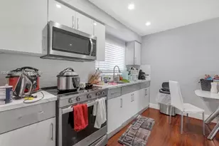 329 W 18th St, Hialeah, FL 33010 - Photo 11