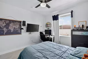913 NW 135th Ave, Pembroke Pines, FL 33028 - Photo 11