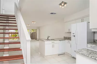 15389 S Dixie Hwy 25 Hwy #25, Palmetto Bay, FL 33157 - Photo 1