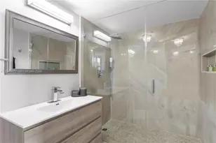 2600 Island Blvd, Aventura, FL 33160 - Photo 31