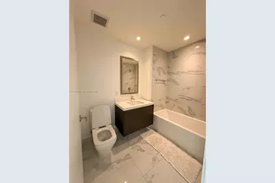 851 NE 1st Ave #2301, Miami, FL 33132 - Photo 17
