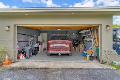 10360 SW 112th St, Miami, FL 33176 - Photo 33