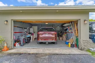10360 SW 112th St, Miami, FL 33176 - Photo 33