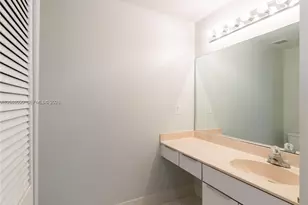 5243 NW 102nd Ct, Doral, FL 33178 - Photo 23