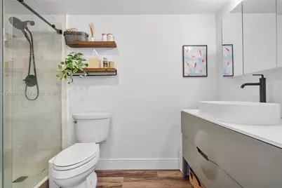 555 NE 15th St #518, Miami, FL 33132 - Photo 13