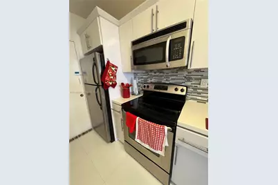 100 Lincoln Rd #909, Miami Beach, FL 33139 - Photo 15
