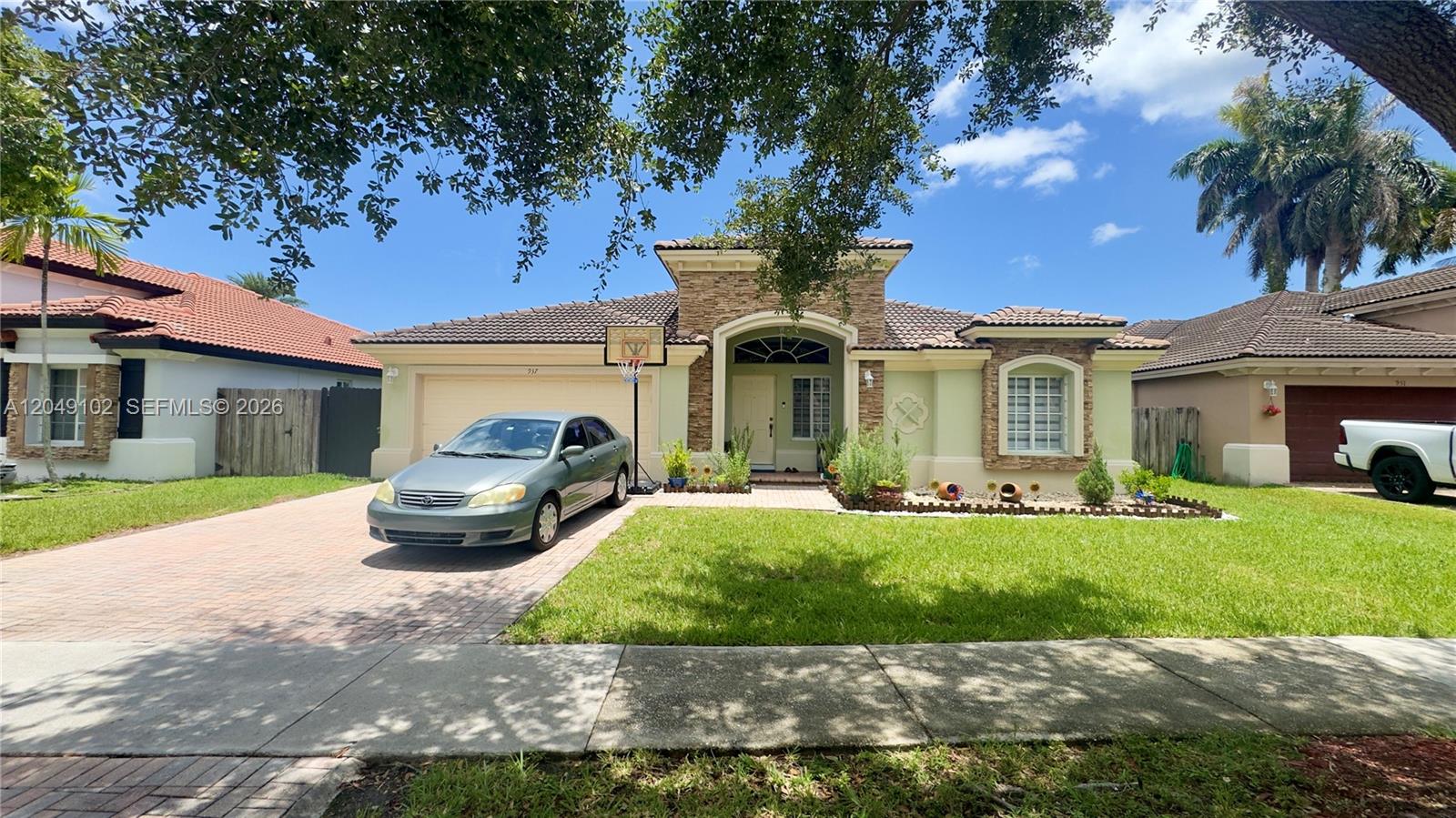 937 NE 35th Ave - 937 NE 35th Ave, Homestead, FL 33033 Luxury Property | Jose Angel Pina