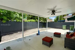 937 NE 35th Ave, Homestead, FL 33033 - Photo 37