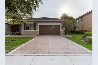 744 SW 159th Ln, Pembroke Pines, FL 33027 - Photo 43