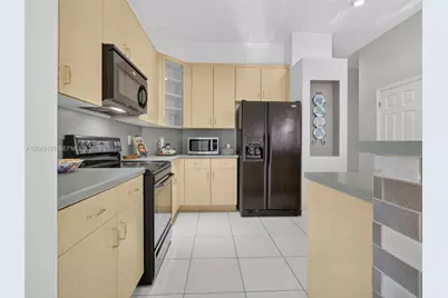 744 SW 159th Ln, Pembroke Pines, FL 33027 - Photo 11