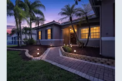 744 SW 159th Ln, Pembroke Pines, FL 33027 - Photo 45