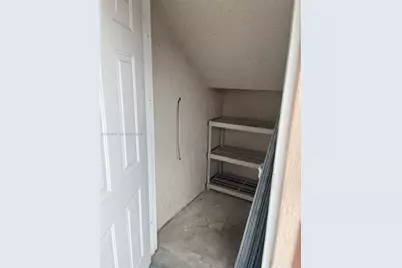 1261 SE 27th St #104, Homestead, FL 33035 - Photo 9