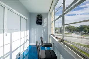 1551 NE Miami Gardens Dr, Miami, FL 33179 - Photo 17
