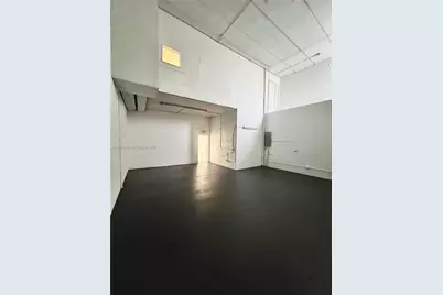 8000 NW 31st St #18, Doral, FL 33122 - Photo 3