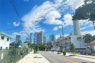 469 SW 3rd St, Miami, FL 33130 - Photo 15