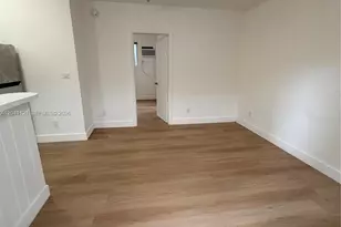 469 SW 3rd St, Miami, FL 33130 - Photo 3