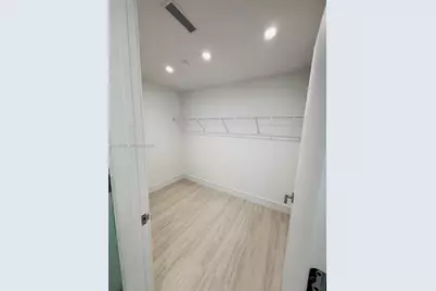 2411 Laguna Circle North #1411, Miami, FL 33181 - Photo 19