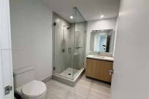 2411 Laguna Circle N, Miami, FL 33181 - Photo 65