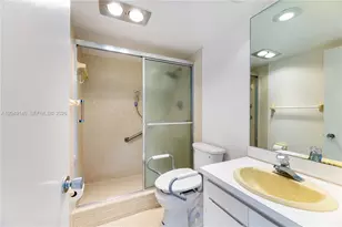 605 Oaks Dr, Pompano Beach, FL 33069 - Photo 23