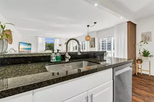 3800 Hillcrest Dr, Hollywood, FL 33021 - Photo 9