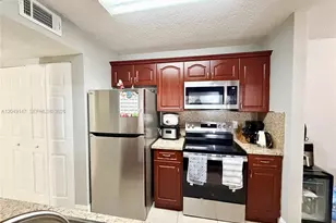 10521 SW 158th Ct, Miami, FL 33196 - Photo 7