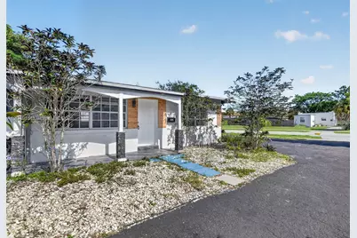 824 Bayberry Dr #Front, Lake Park, FL 33403 - Photo 25