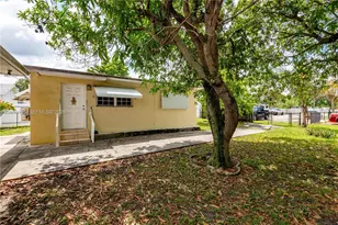 292 W 39th Pl, Hialeah, FL 33012 - Photo 33