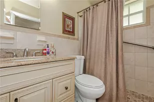 292 W 39th Pl, Hialeah, FL 33012 - Photo 29