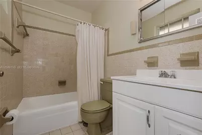 292 W 39th Pl, Hialeah, FL 33012 - Photo 21