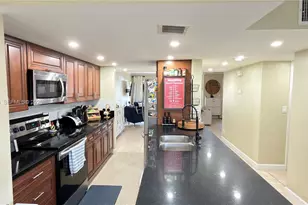 9492 NW 39th St, Sunrise, FL 33351 - Photo 5
