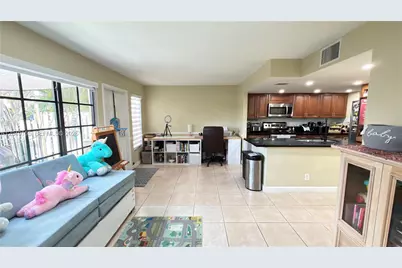 9492 NW 39th St, Sunrise, FL 33351 - Photo 11