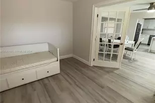 649 W Evanston Cir, Fort Lauderdale, FL 33312 - Photo 3