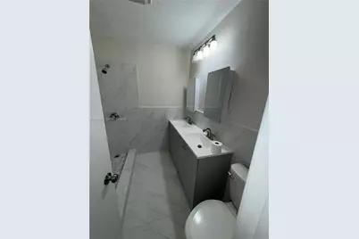 649 W Evanston Cir, Fort Lauderdale, FL 33312 - Photo 5