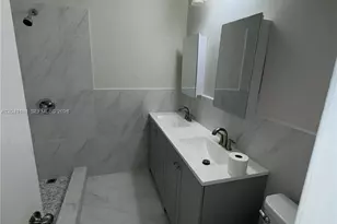 649 W Evanston Cir, Fort Lauderdale, FL 33312 - Photo 5