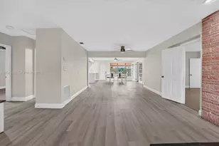 649 W Evanston Cir, Fort Lauderdale, FL 33312 - Photo 11