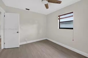 649 W Evanston Cir, Fort Lauderdale, FL 33312 - Photo 39