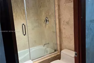 2301 Collins Ave, Miami Beach, FL 33139 - Photo 17