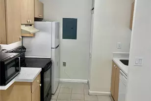 15699 SW 73rd Cir Terrace, Miami, FL 33193 - Photo 3