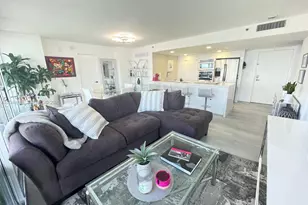 7601 E Treasure Dr, North Bay Village, FL 33141 - Photo 27