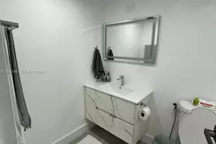 7601 E Treasure Dr, North Bay Village, FL 33141 - Photo 5