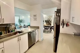 100 Bayview Dr, Sunny Isles Beach, FL 33160 - Photo 9