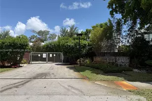 8631 Arboretum Ln, Miami, FL 33138 - Photo 49