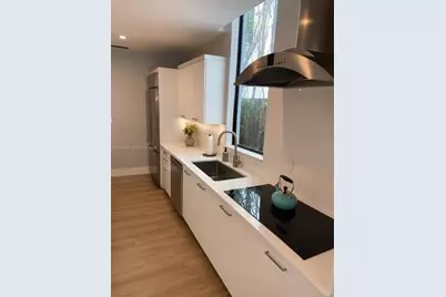 8631 Arboretum Ln, Miami, FL 33138 - Photo 11