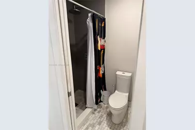 8631 Arboretum Ln, Miami, FL 33138 - Photo 31
