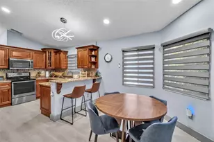 1108 E Jasmine Ln, North Lauderdale, FL 33068 - Photo 5