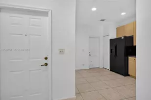 3969 Orange Tree Ln, Weston, FL 33332 - Photo 7