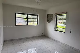 6346 NW 41st St, Virginia Gardens, FL 33166 - Photo 7
